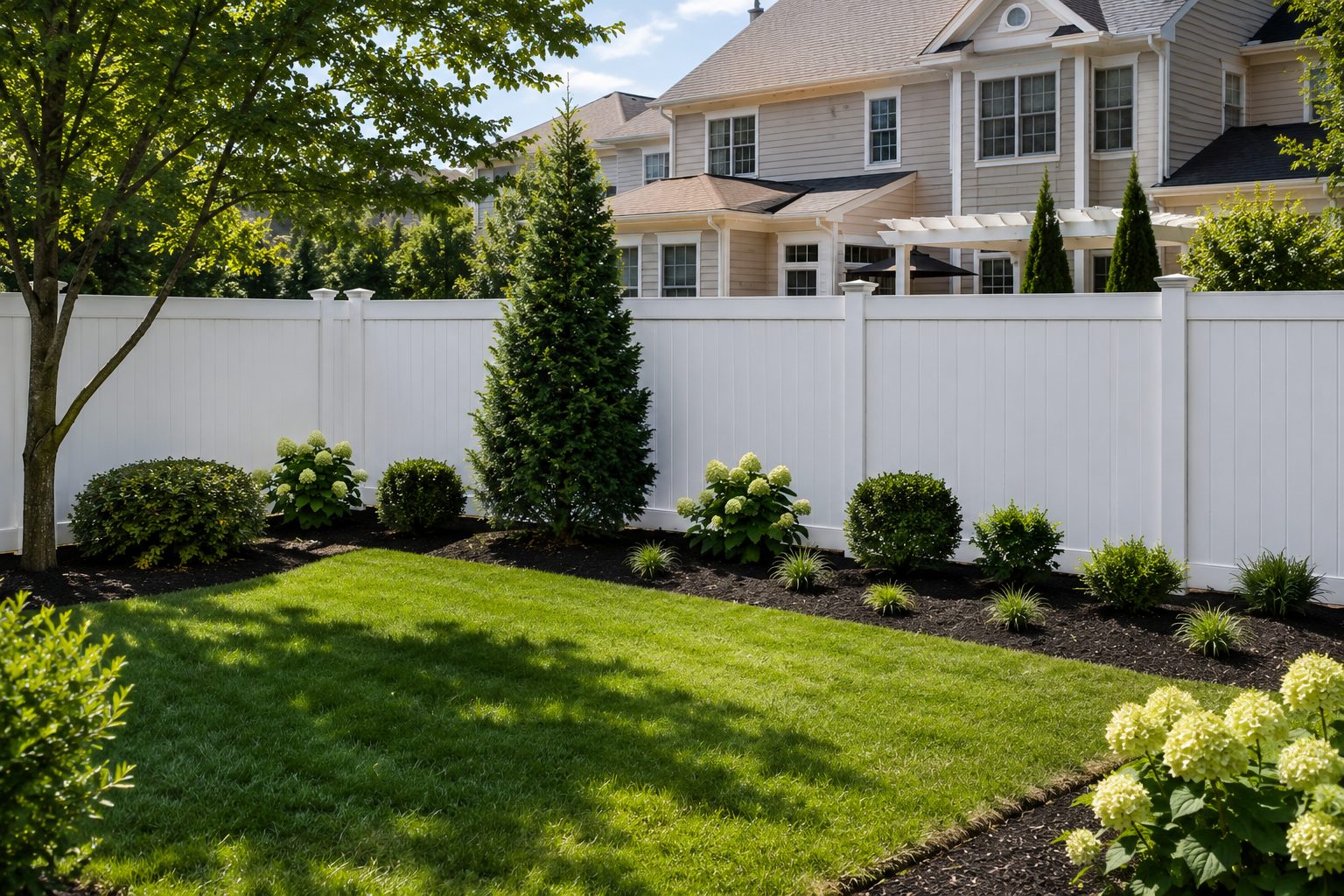 Vinyl privacy fence built by Berriz in Northern Virginia